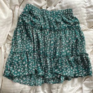 Green skirt, Small, Never worn